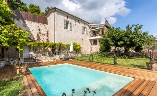House in Penne-d'Agenais, Nouvelle-Aquitaine, France 1