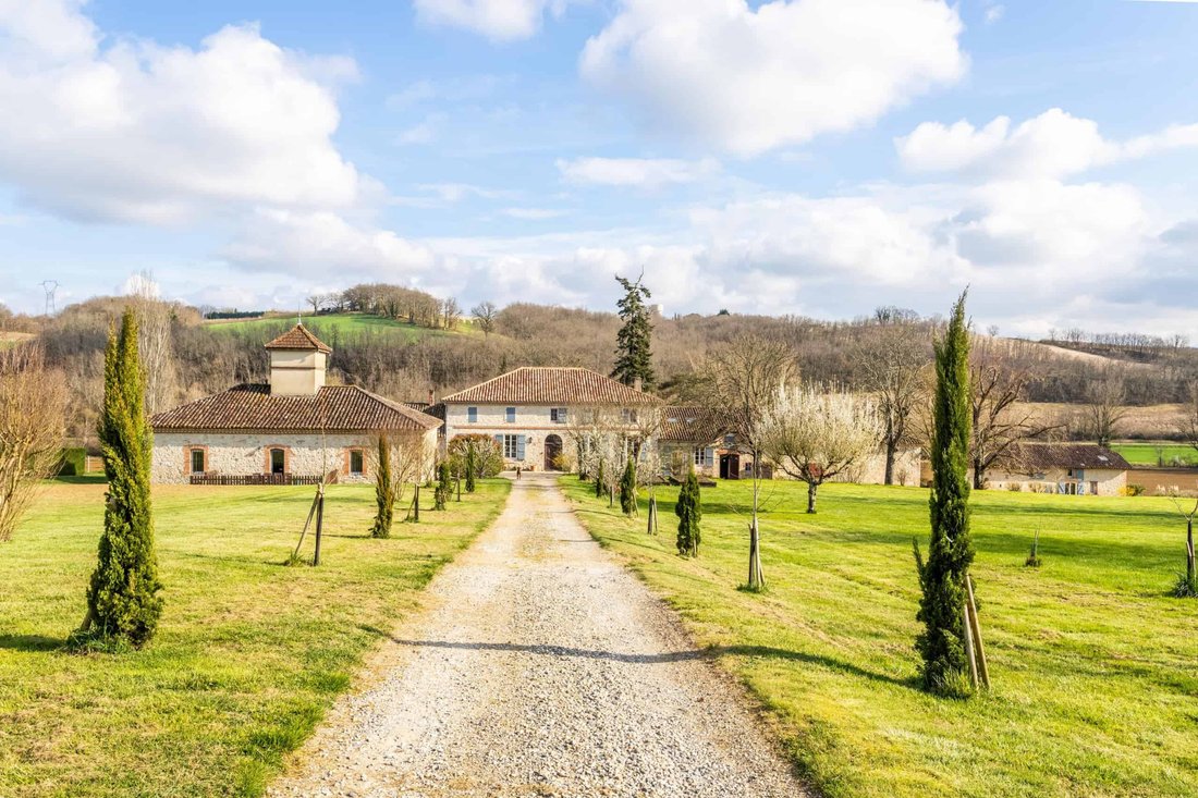 House in Auvillar, Occitania, France 1 - 18692923
