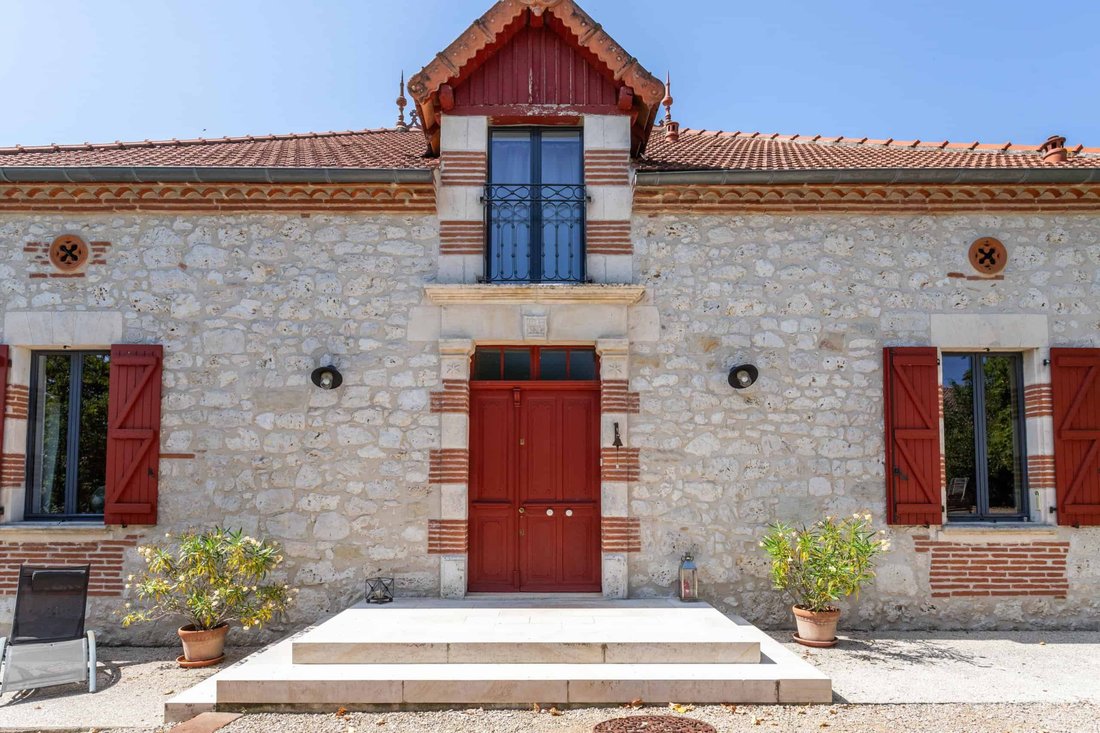 House in Lauzerte, Occitania, France 3 - 18693030
