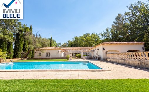 Villa à Rousset, Provence-Alpes-Côte d'Azur, France 1