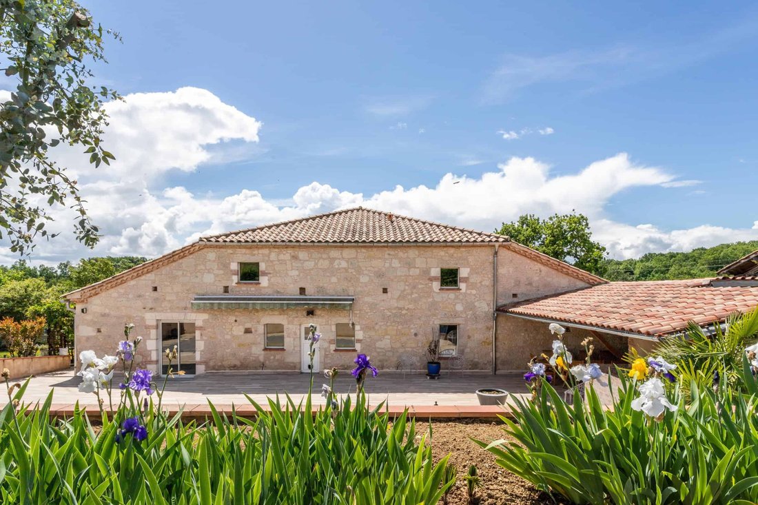 House in Castelsagrat, Occitania, France 1 - 18693079