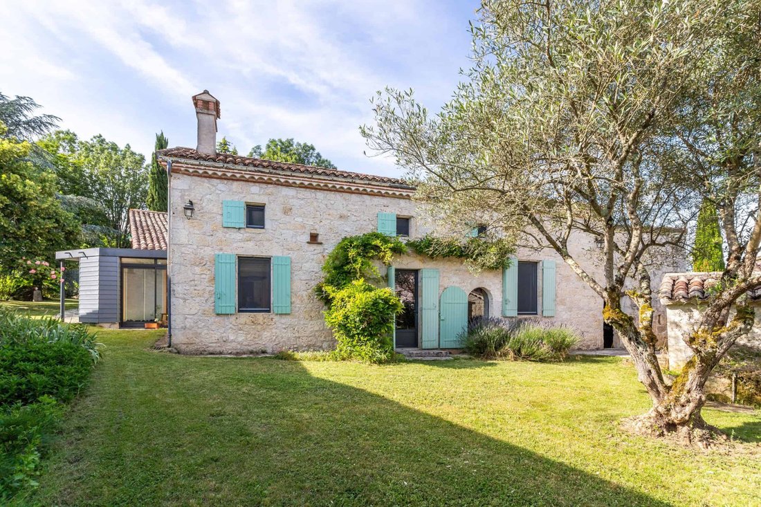 House in Laroque-Timbaut, Nouvelle-Aquitaine, France 1 - 18693036
