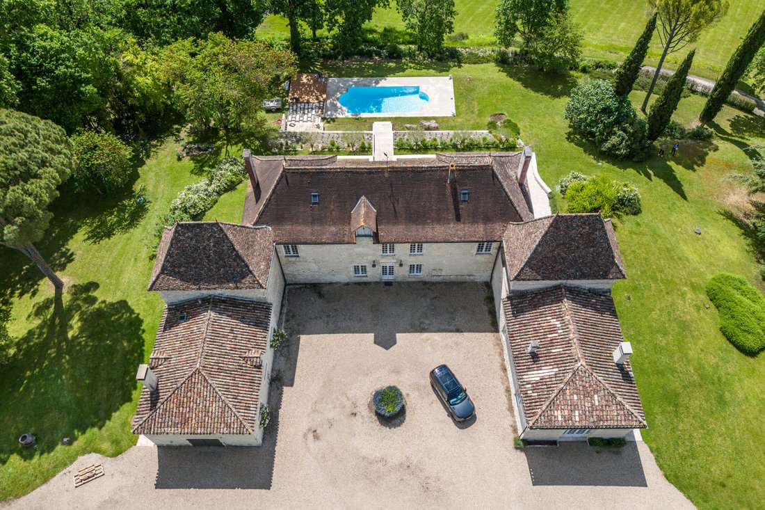 Castle in Montcuq-en-Quercy-Blanc, Occitania, France 4 - 18693126