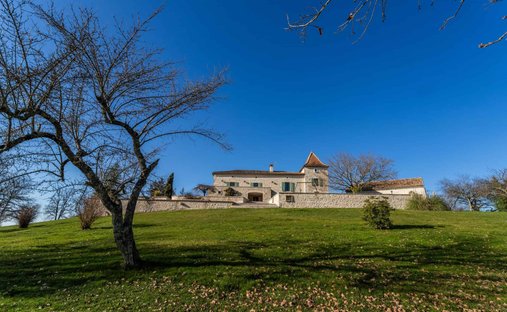 House in Montcuq, Montcuq-en-Quercy-Blanc, France 1