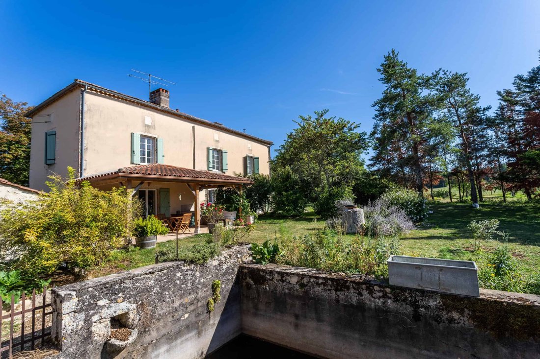 House in Tournon-d'Agenais, Nouvelle-Aquitaine, France 3 - 18693072