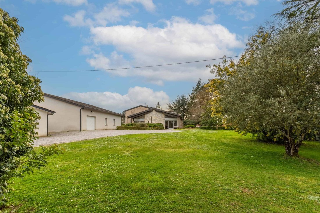 House in Beauville, Nouvelle-Aquitaine, France 2 - 18693058