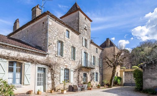House in Puy-l'Évêque, Occitania, France 1