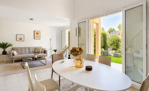 Maison à Granettes-Jauberte-Sainte Anne, Aix-en-Provence, France 1