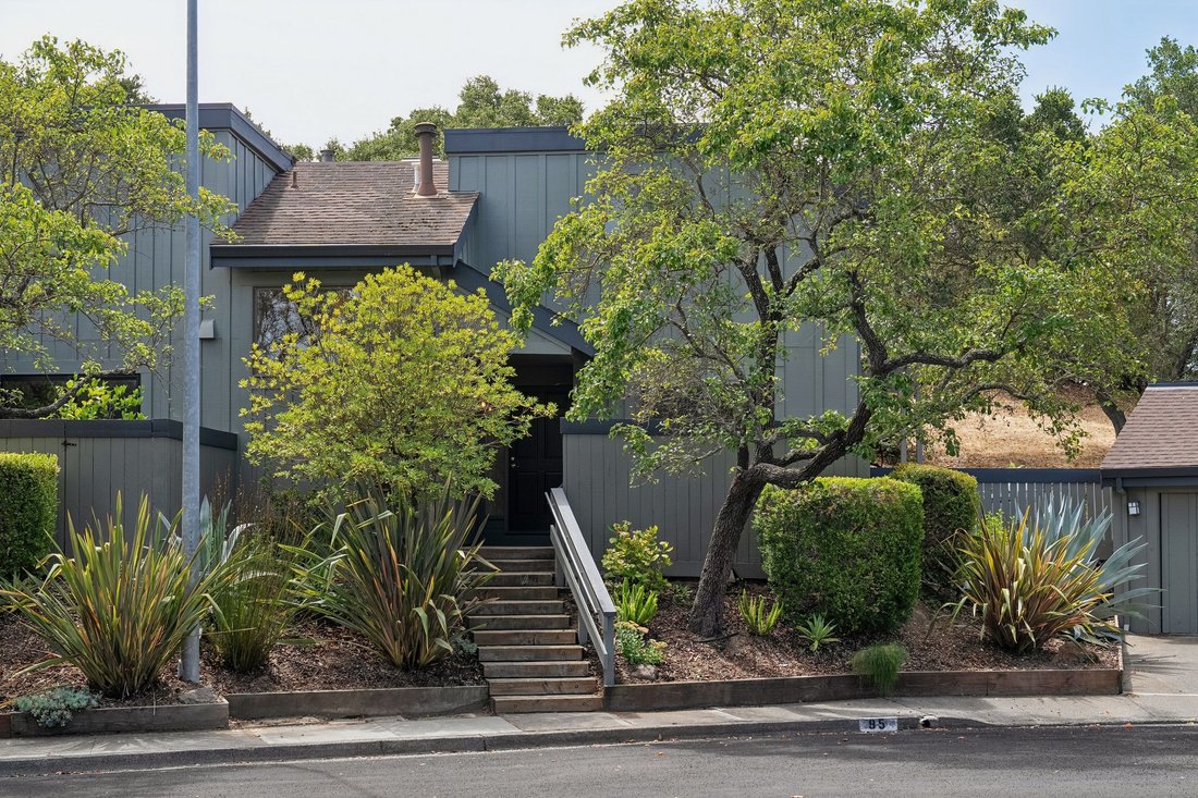 Condo in San Rafael, California, United States 5 - 18692964