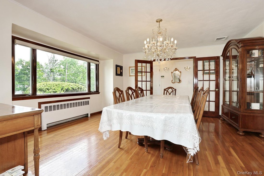 House in Airmont, New York, United States 4 - 18692689