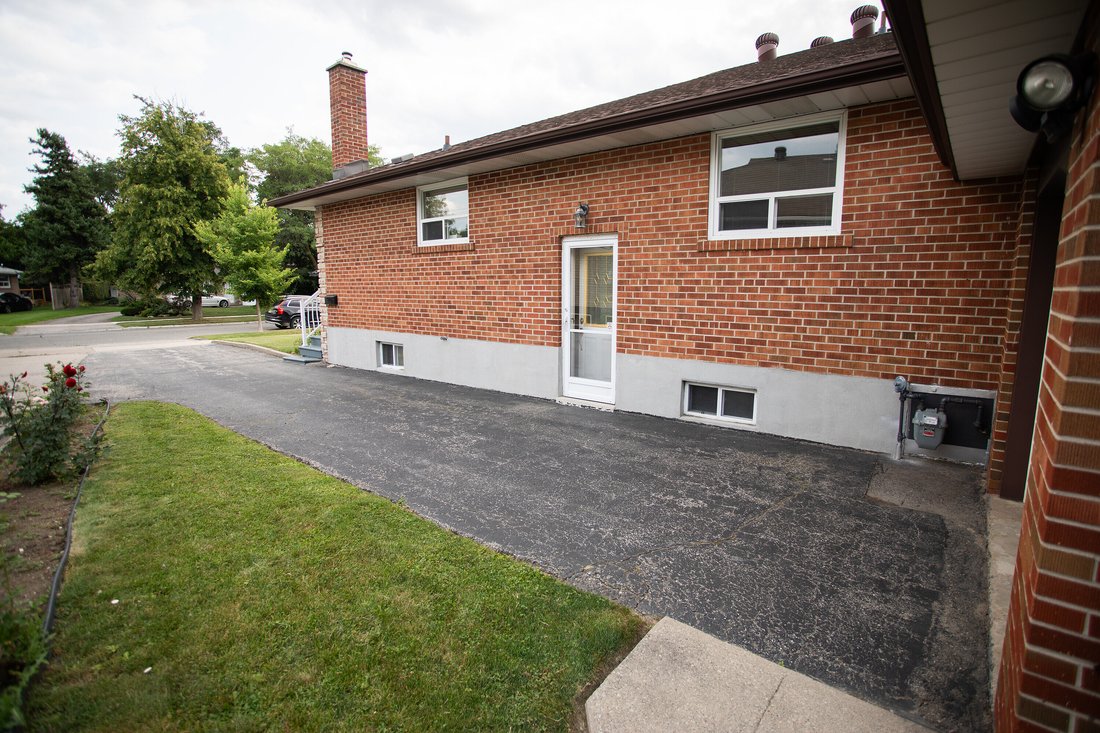 House in Toronto, Ontario, Canada 5 - 18692999
