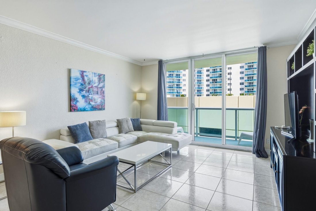 Condo in Hollywood, Florida, United States 1 - 18692937