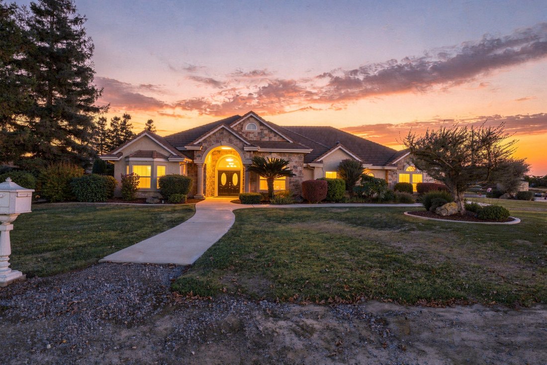 Maison à Visalia, Californie, États-Unis 1 - 17562068