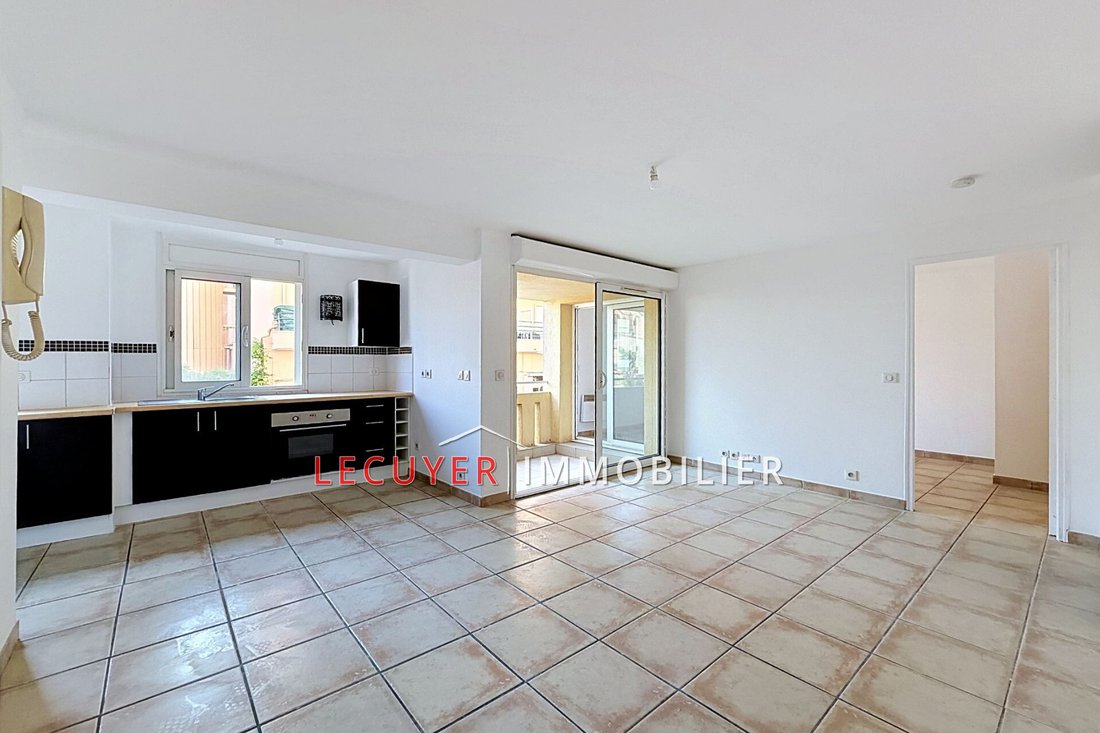 Appartement à Gabelle-Courcettes-Les Clos, Vallauris, France 3 - 18688240