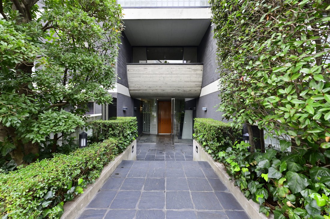 Condo in Shibuya City, Tokyo, Japan 2 - 18692900