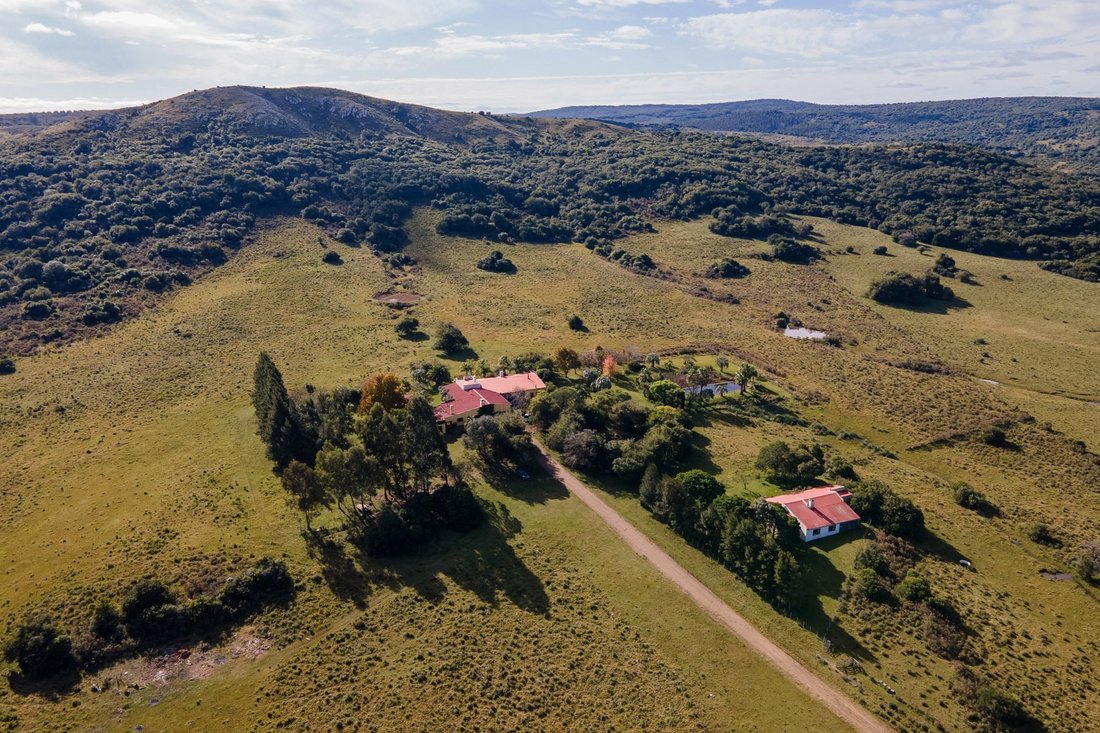 Farm Ranch in Mariscala, Lavalleja Department, Uruguay 3 - 18692942