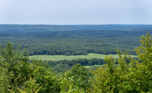 Land in Avon, Connecticut, United States 1