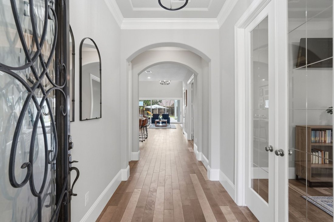 House in The Woodlands, Texas, United States 3 - 18692699