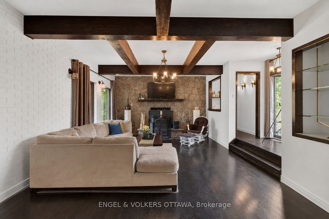 House in Ottawa, Ontario, Canada 5 - 18693159