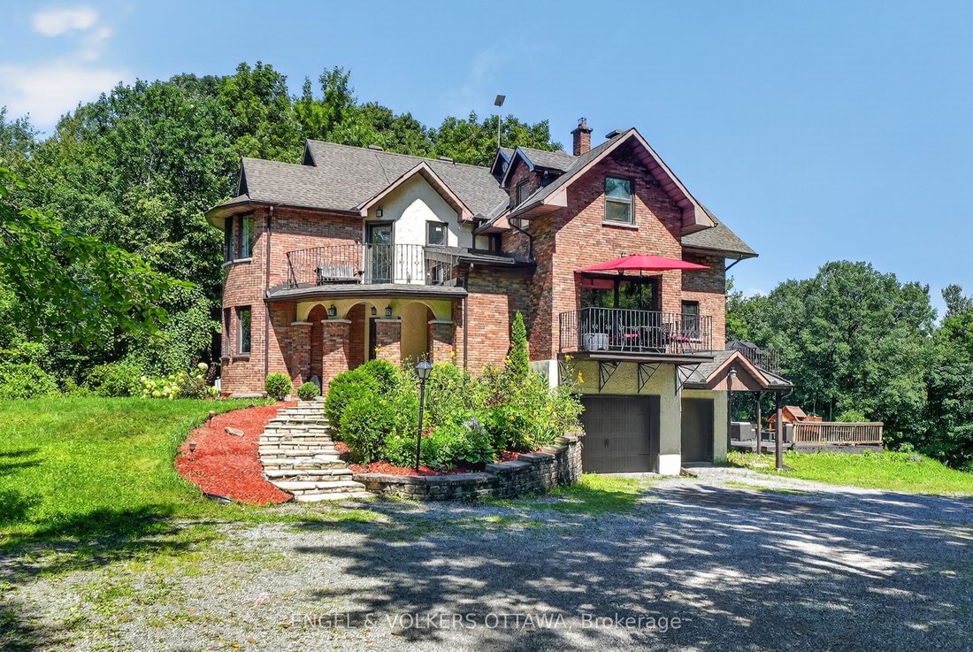 House in Ottawa, Ontario, Canada 1 - 18693159