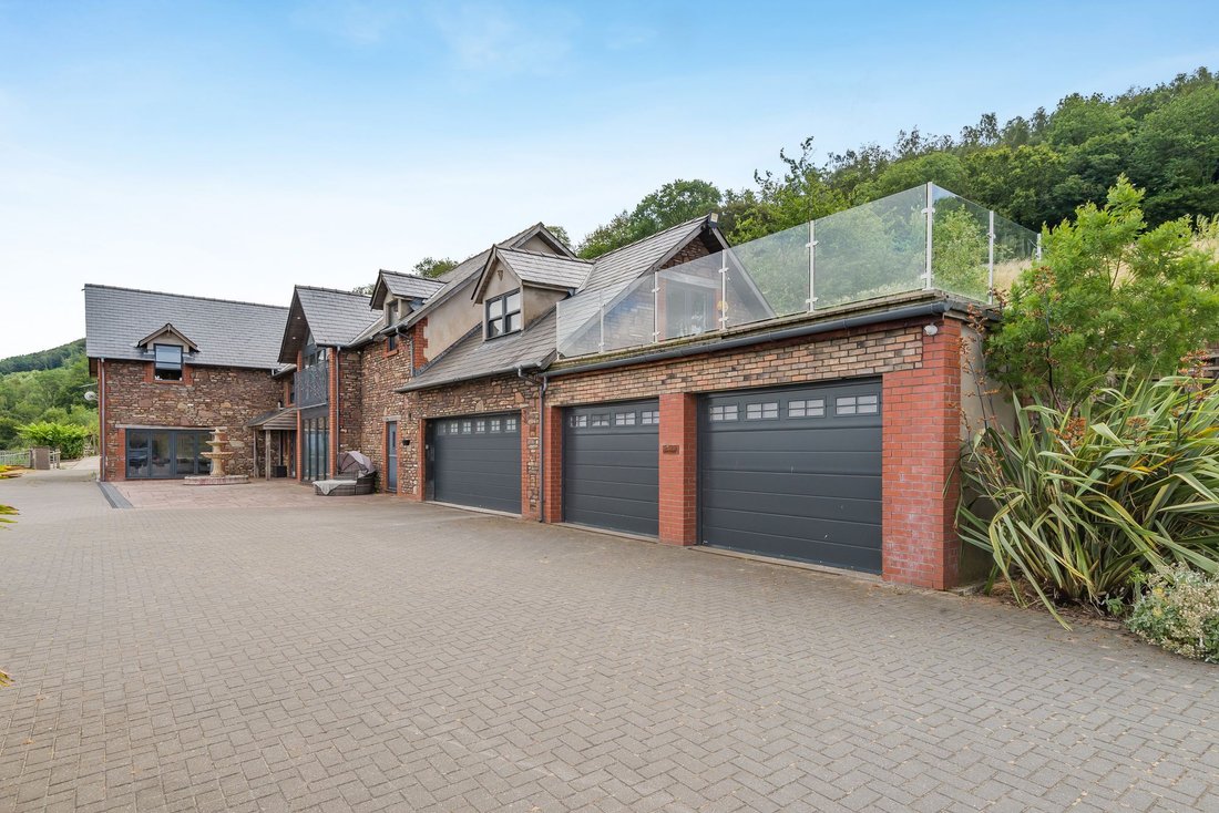House in Langstone, Wales 5 - 18693086