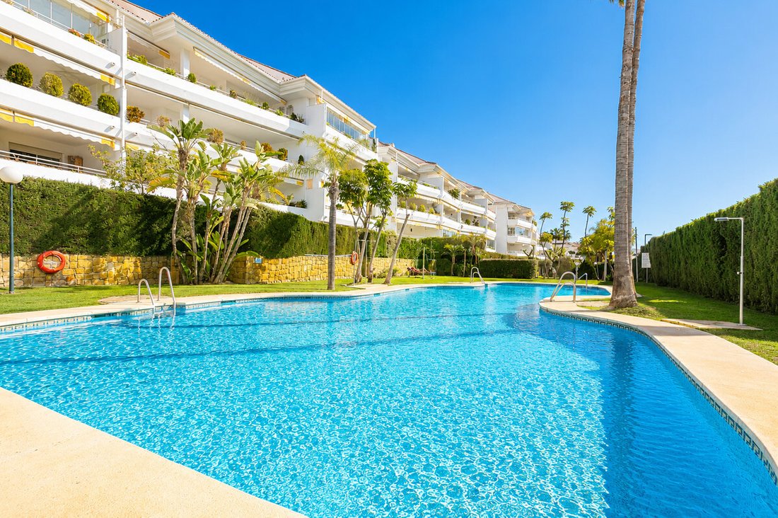 Penthouse in Guadalmina Baja, San Pedro de Alcantara, Spain 1 - 15143972