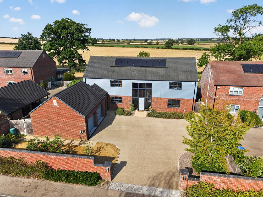 House in Rugby, England 2 - 18693078