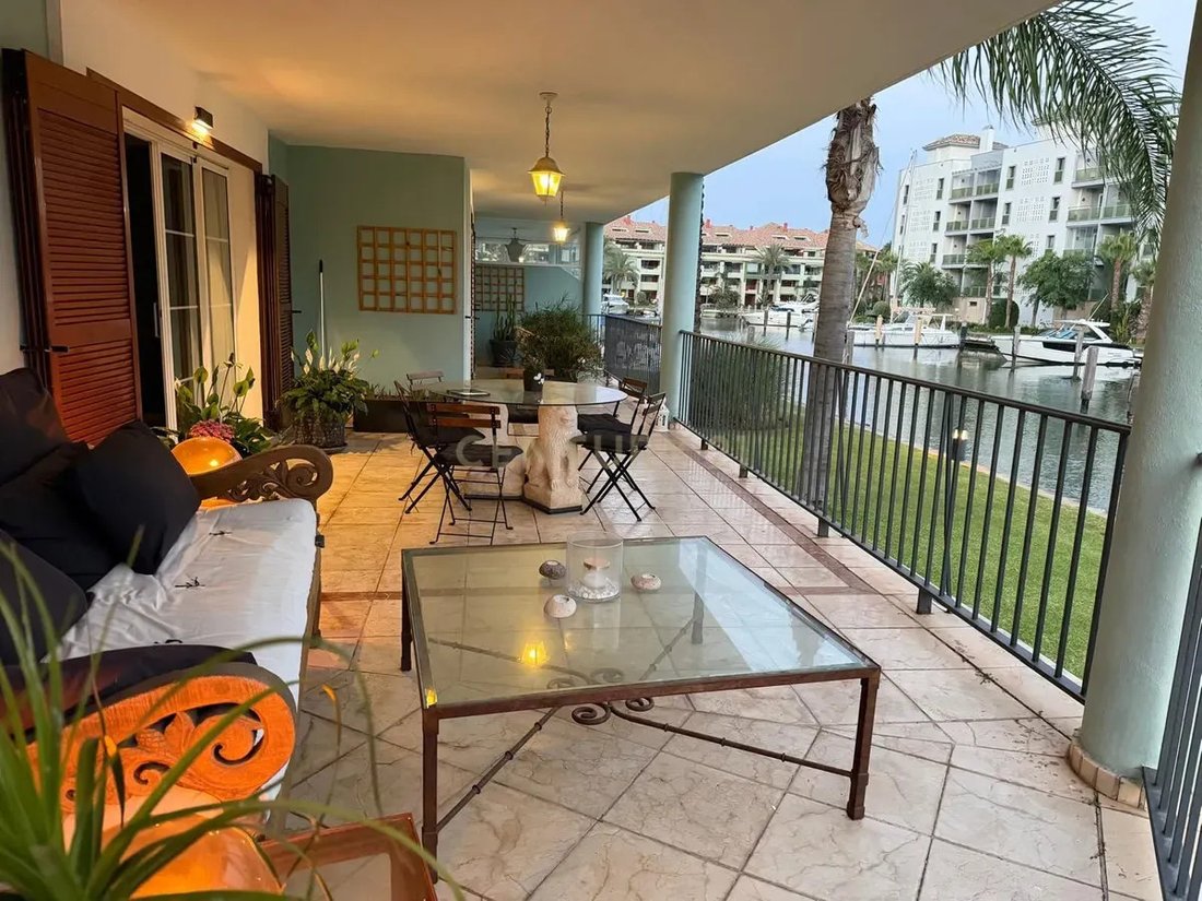 Apartment in Sotogrande, San Roque, Andalusia 2 - 18693129