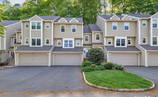 Condo in Trumbull, Connecticut, United States 1