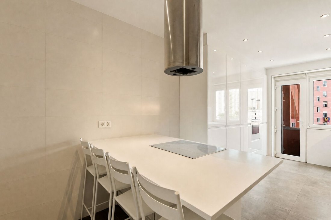 Apartment in Areeiro, Lisbon, Portugal 3 - 18693318