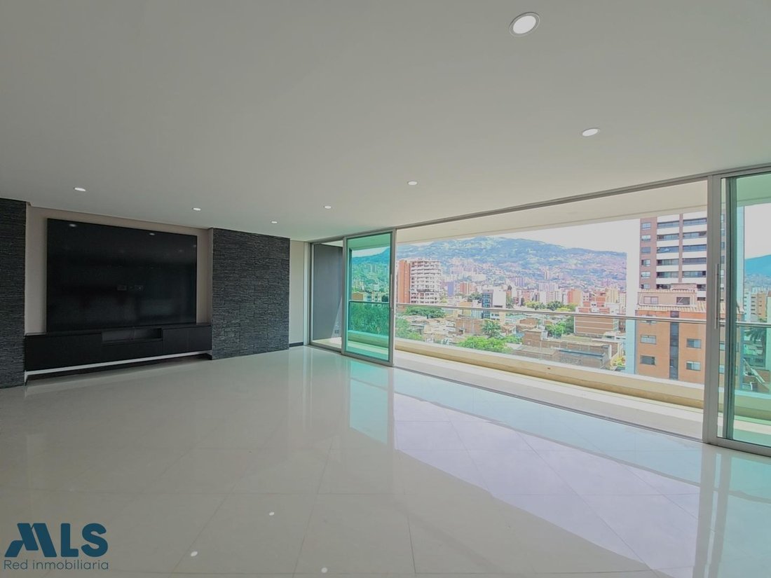 Apartment in Medellín, Antioquia, Colombia 3 - 18693108