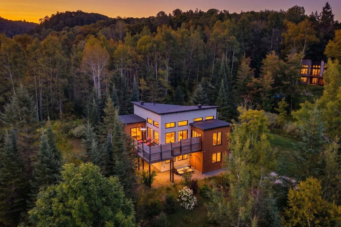 House in Val-des-Monts, Quebec, Canada 1 - 18693160