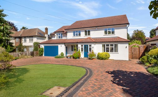 Haus in London Borough of Sutton, England 1