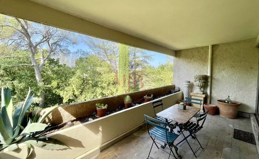 Appartement à Est-Repentance-Les Trois Bons Dieux, Aix-en-Provence, France 1