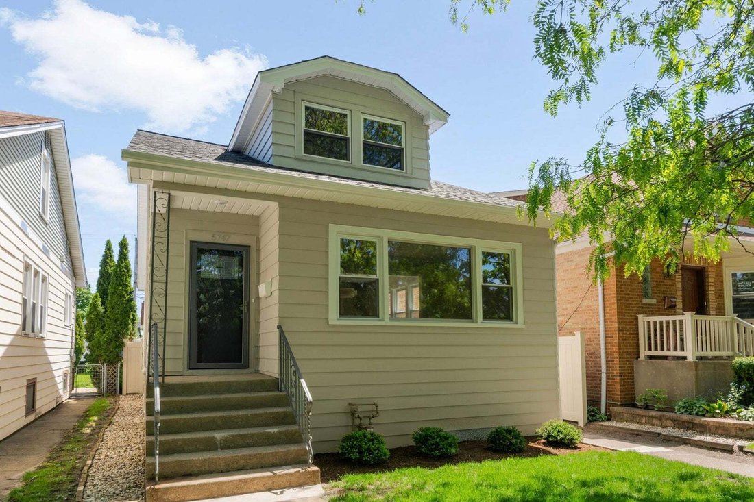 House in Chicago, Illinois, United States 1 - 18693167