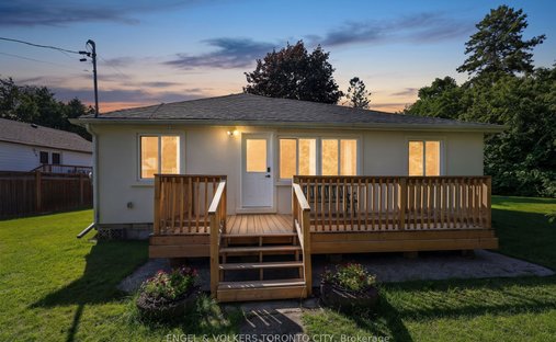 House in Innisfil, Ontario, Canada 1