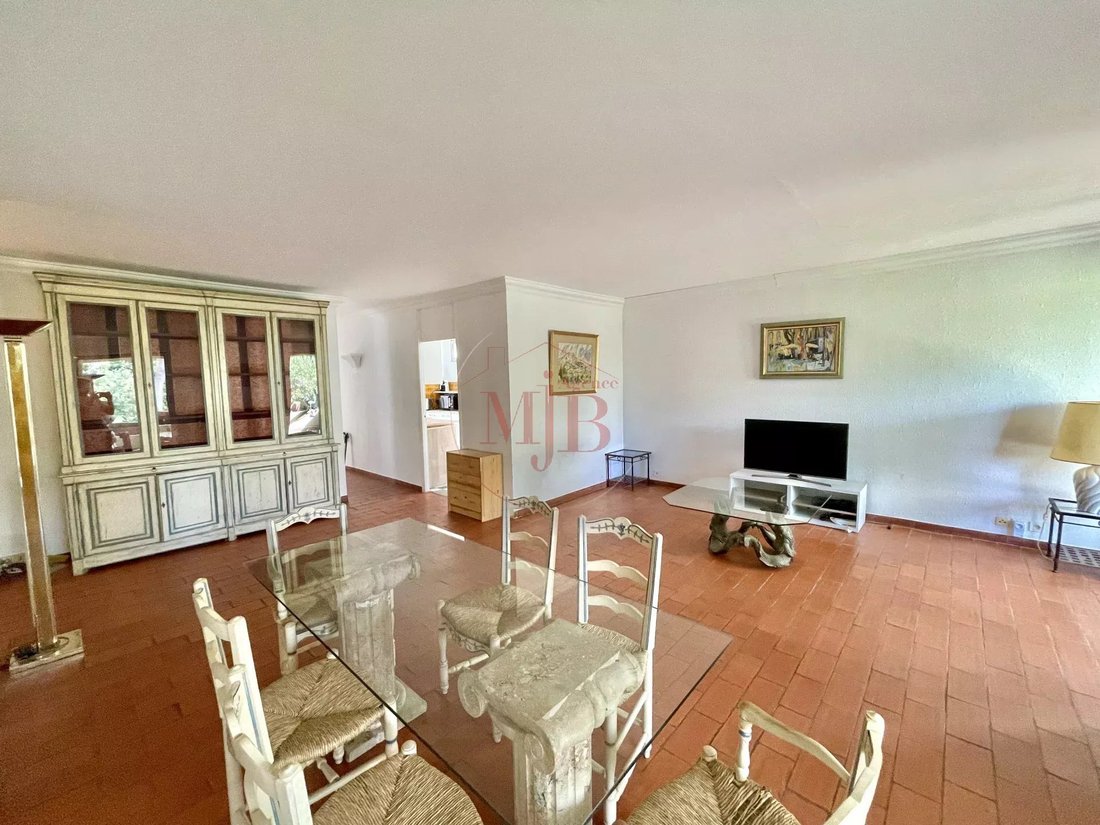 Apartment in Est-Repentance-Les Trois Bons Dieux, Aix-en-Provence, France 4 - 18693252