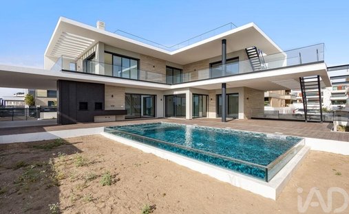 Townhouse in Ericeira, Lisbon, Portugal 1
