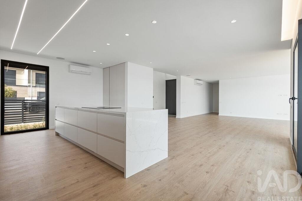 Townhouse in Ericeira, Lisbon, Portugal 5 - 18693315