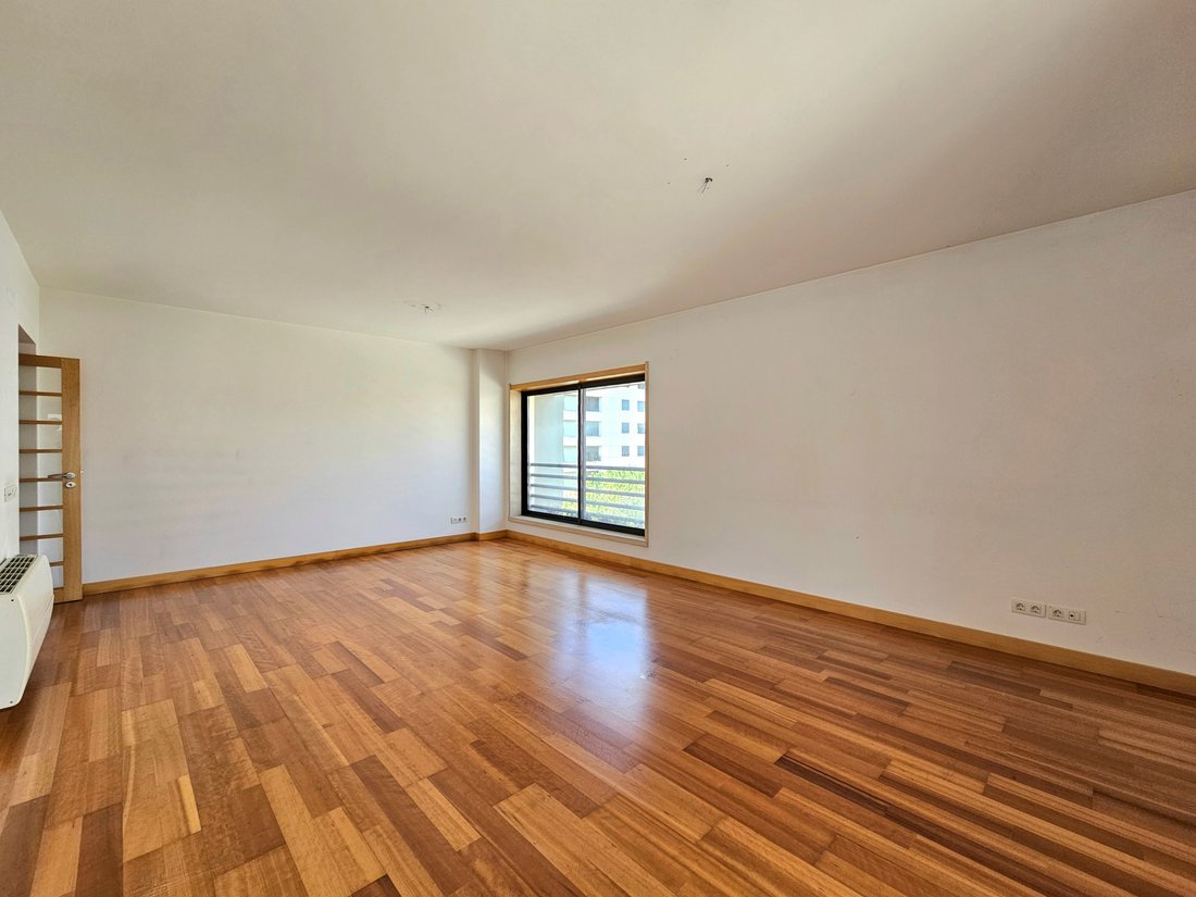 Apartment in Sao Domingos de Benfica, Lisbon, Portugal 5 - 18693807