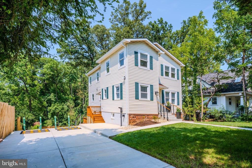 House in Arlington, Virginia, United States 5 - 18693366