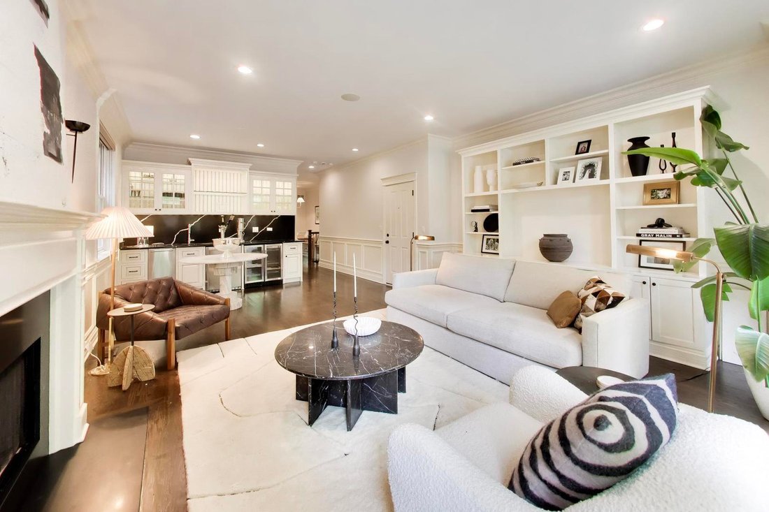 Condo in Chicago, Illinois, United States 2 - 18693466