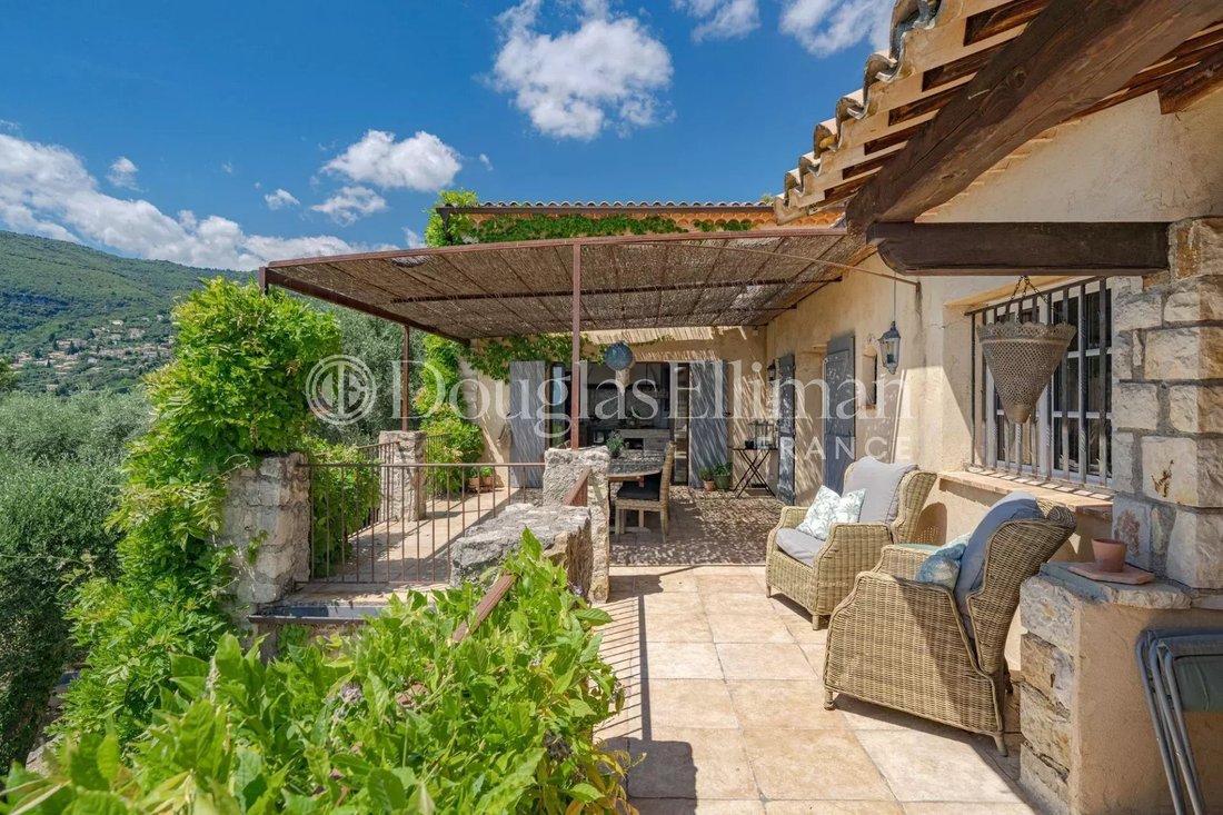 Villa in Châteauneuf-Grasse, Provence-Alpes-Côte d'Azur, France 5 - 16255286