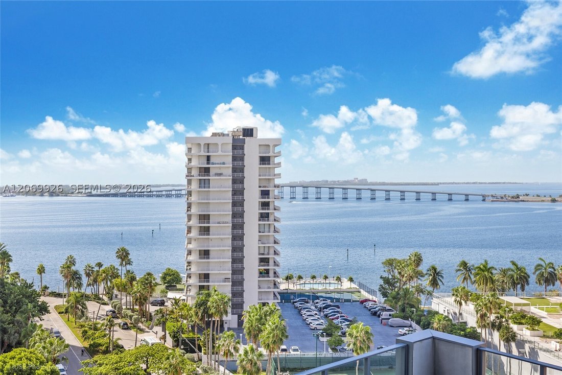 Condo in Miami, Florida, United States 1 - 18693421
