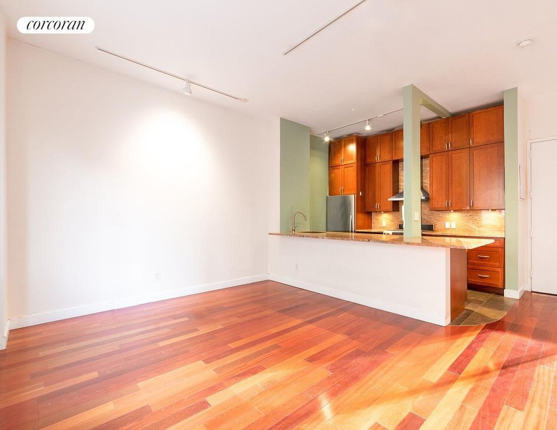 Condo in New York, New York, United States 2 - 18693623