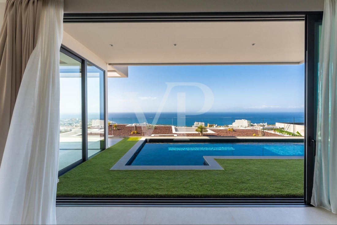 Villa in Costa Adeje, Adeje, Canary Islands 5 - 18694054