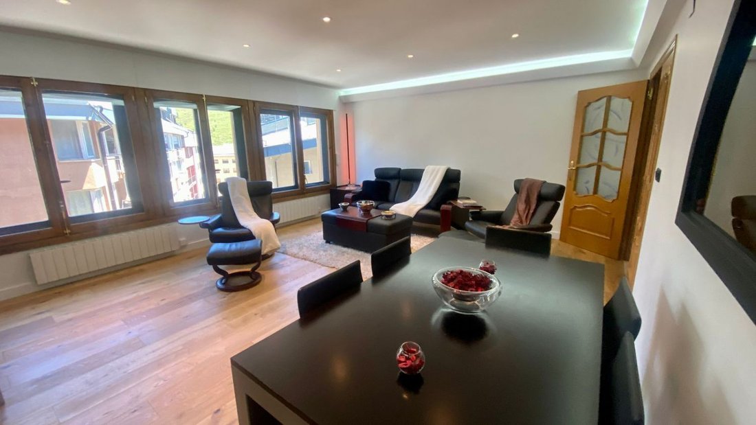 Apartment in El Pas de la Casa, Encamp, Andorra 1 - 18693839
