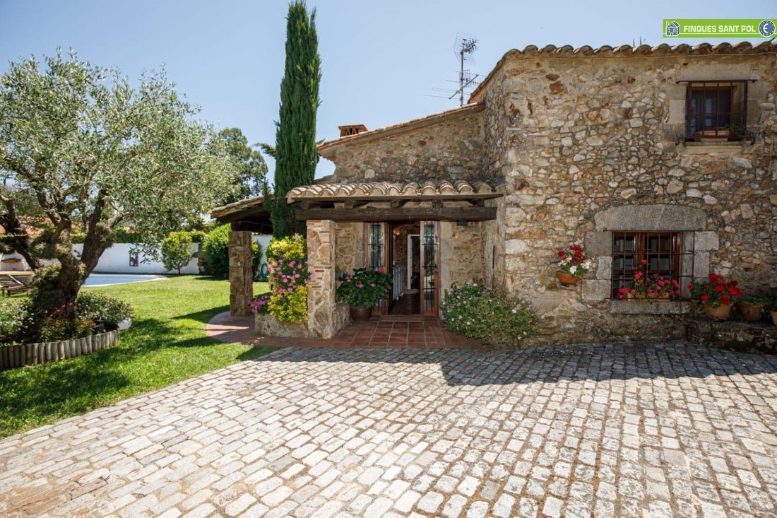 Landhaus in Platja d'Aro, Katalonien, Spanien 1 - 18693941