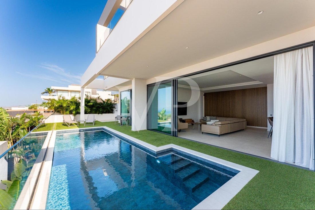 Villa in Costa Adeje, Adeje, Canary Islands 3 - 18694054