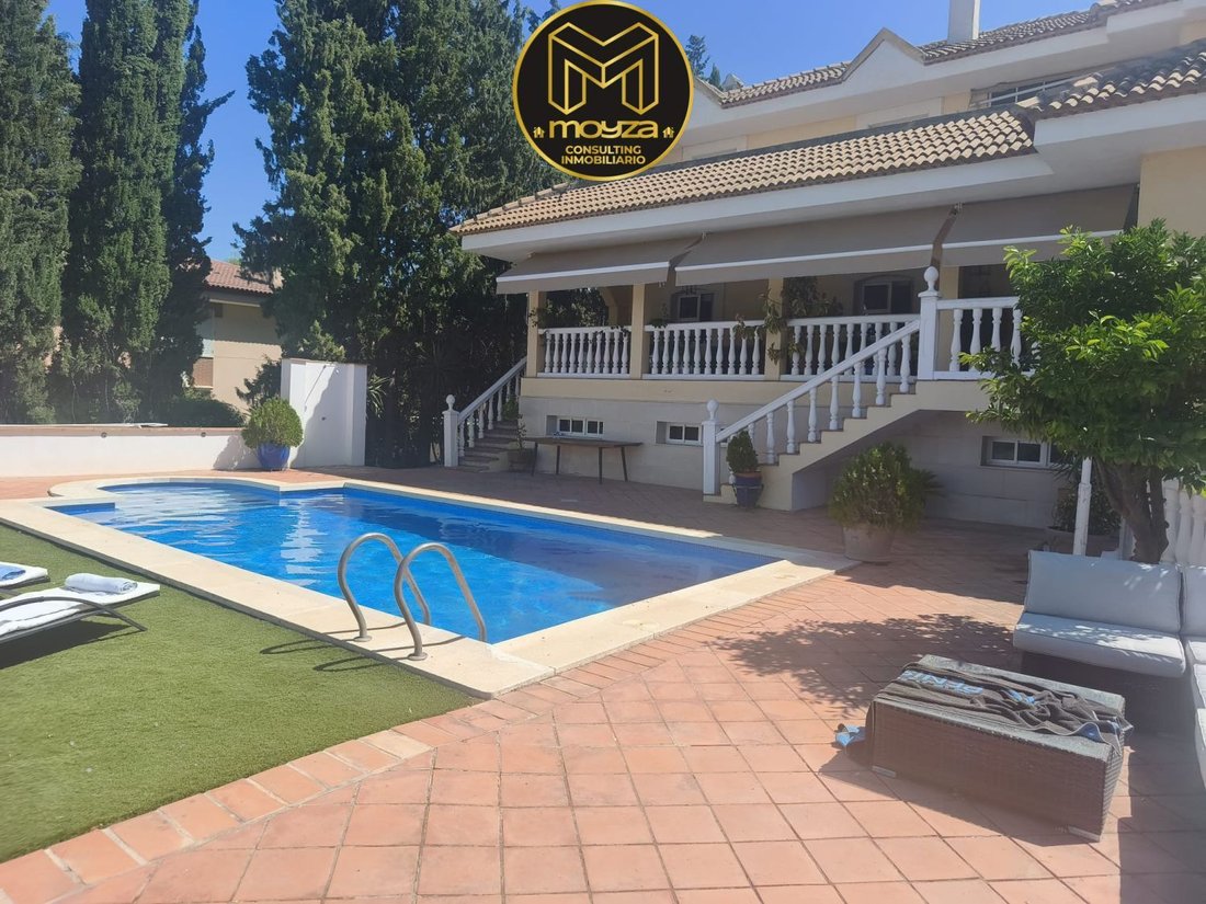Chalet in Jaen, Andalusia, Spain 1 - 18693859